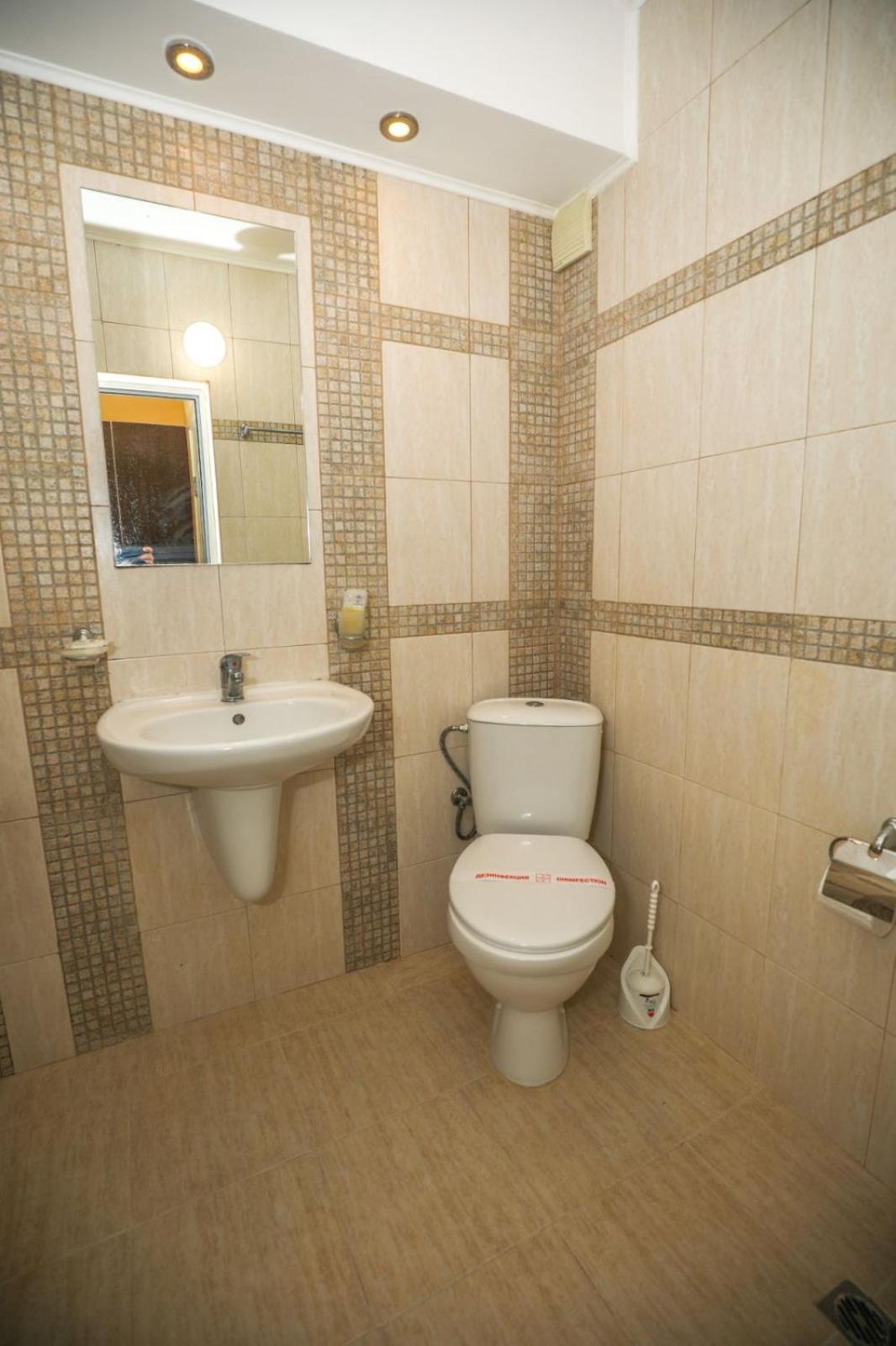 Family Hotel White House Поморие Экстерьер фото