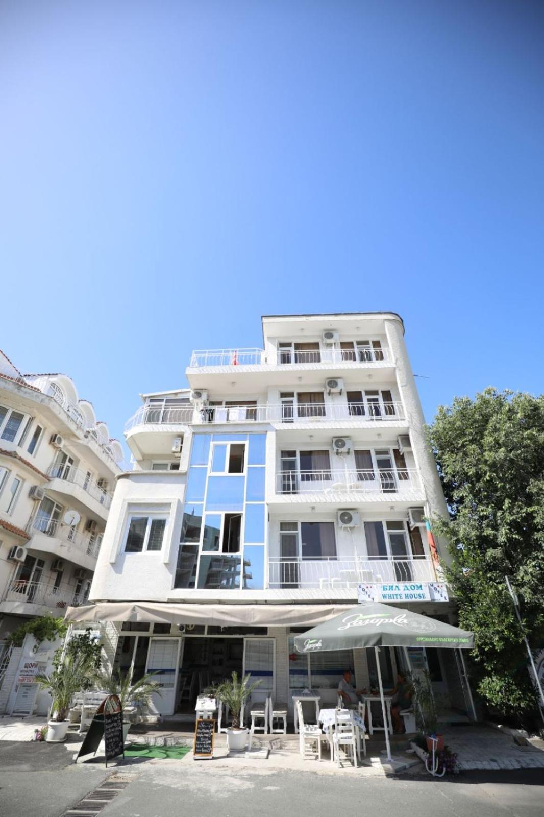 Family Hotel White House Поморие Экстерьер фото